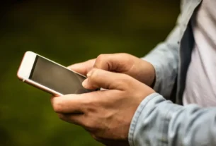 como desbloquear o celular